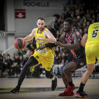 01/03/2024 - Pro B - Stade Rochelais 83 / 66 Denain