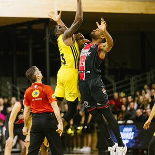 01/03/2024 - Pro B - Stade Rochelais 83 / 66 Denain