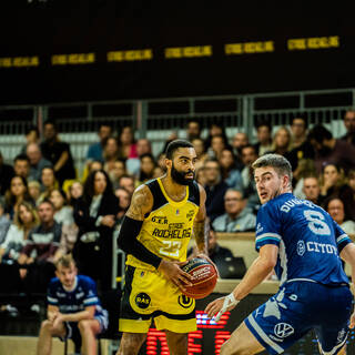 04/10/2022 - LDC PRO B - Stade Rochelais 72 / 69 Quimper