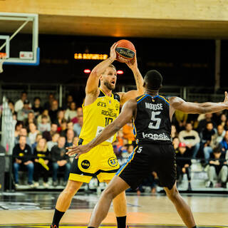 04/11/2022 - Pro B - Stade Rochelais 83 / 88 Angers