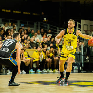 04/11/2022 - Pro B - Stade Rochelais 83 / 88 Angers