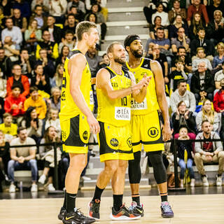 04/11/2022 - Pro B - Stade Rochelais 83 / 88 Angers
