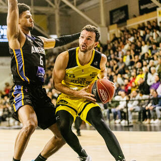 04/11/2022 - Pro B - Stade Rochelais 83 / 88 Angers