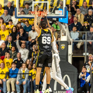 05/01/2025 - Betclic Élite - Stade Rochelais 75 / 79 ASVEL