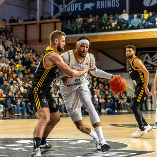 05/01/2025 - Betclic Élite - Stade Rochelais 75 / 79 ASVEL