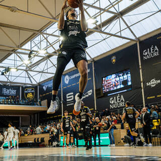 05/01/2025 - Betclic Élite - Stade Rochelais 75 / 79 ASVEL