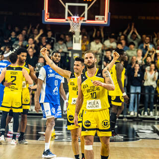 07/04/2023 - Pro B - Stade Rochelais 79 / 54 Saint-Quentin