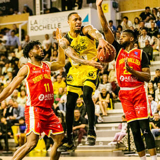 12/05/2023 - Pro B - Stade Rochelais 92 / 79 Saint-Vallier