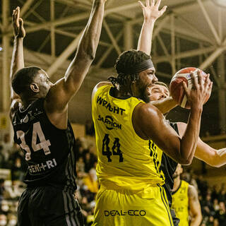 14/03/2022 - NM1 - Stade Rochelais 80 / 58 Lyonso
