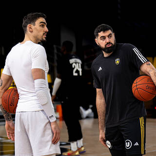 19/01/2025 - Betclic Élite - Stade Rochelais 73 / 90 Paris Basketball