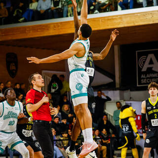 Elite 2 - Stade Rochelais 81 / 85 Élan Béarnais