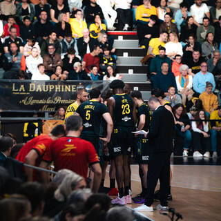 Elite 2 - Stade Rochelais 81 / 85 Élan Béarnais