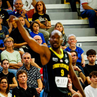 Elite 2 - Stade Rochelais 88 / 98 Nantes