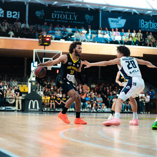 Elite 2 - Stade Rochelais 88 / 98 Nantes