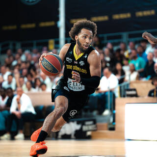 Elite 2 - Stade Rochelais 88 / 98 Nantes