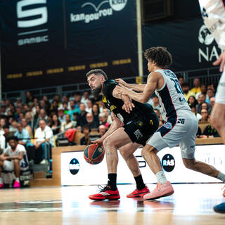 Elite 2 - Stade Rochelais 88 / 98 Nantes