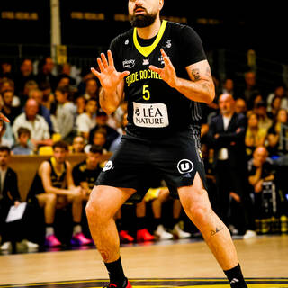 Elite 2 - Stade Rochelais 88 / 98 Nantes