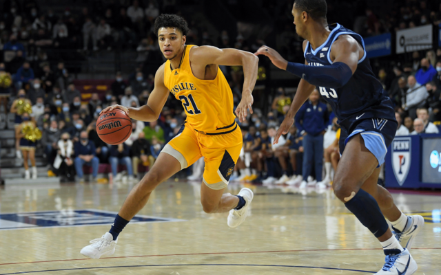 Clifton Moore, nouveau poste 5 rochelais !