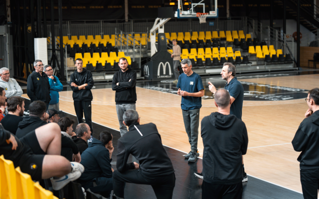 Du beau monde à Gaston Neveur pour le LNB Légendes Tour !