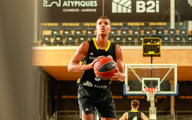 Espoirs, se lancer à domicile ?!