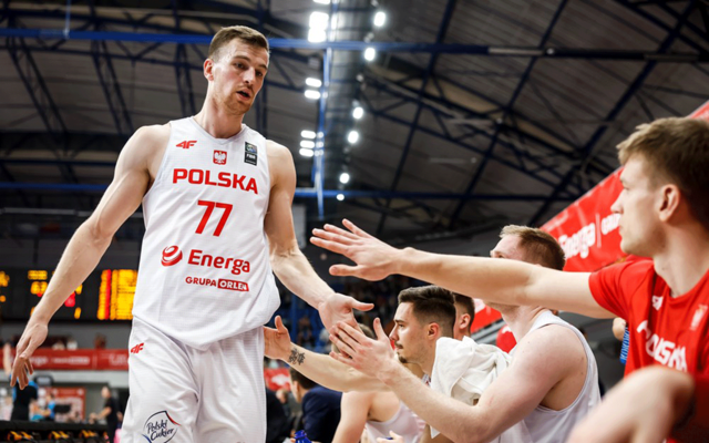 Jakub Niziol en Jaune et Noir ! 