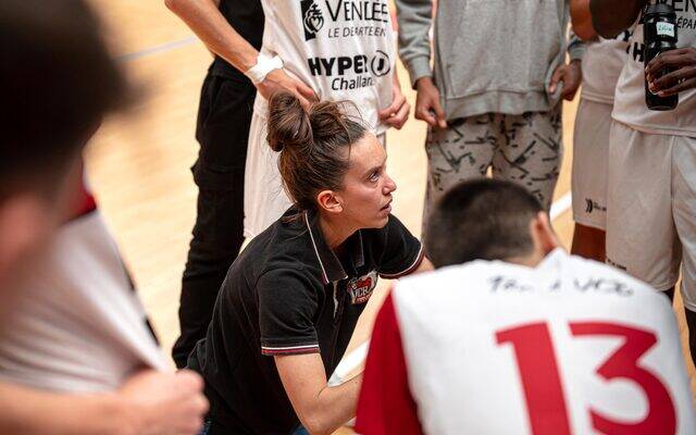 Laura André Roche entraineur des U18 Garçons