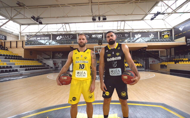 Saison 23.24 : découvrez nos tuniques officielles !