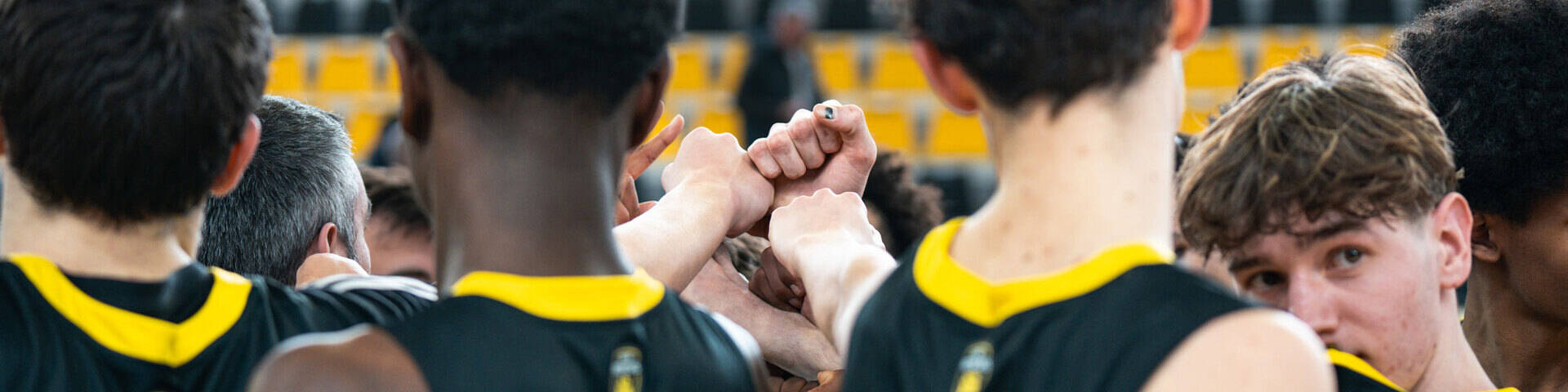 On cherche une famille d'accueil pour la fin de la saison !