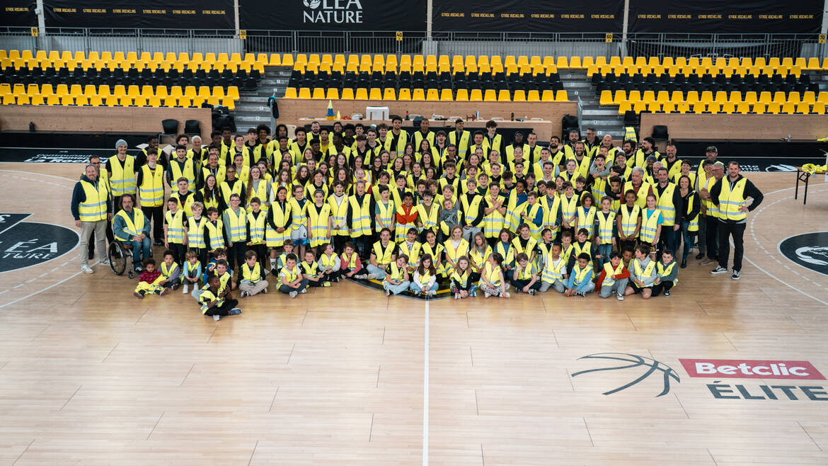 Le Fonds de Dotation Stade Rochelais finance plus de 430 gilets !