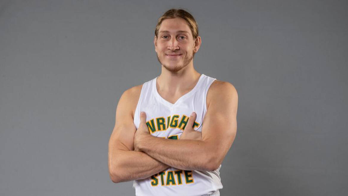 Loudon Love, renfort au poste de pivot !