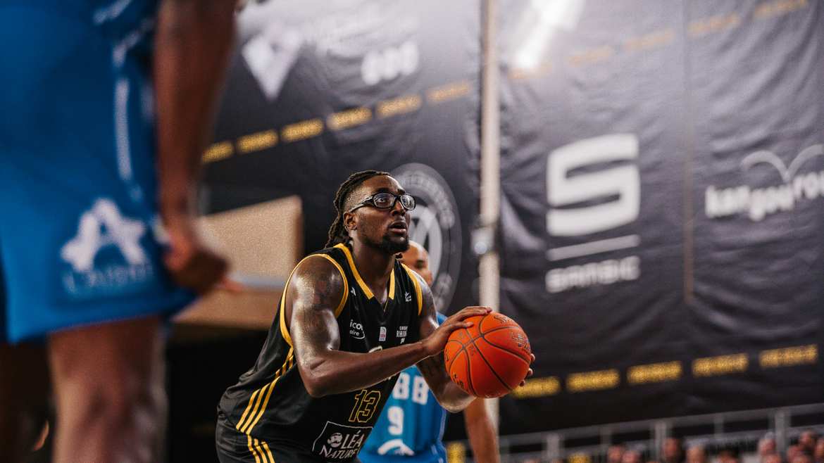 Dure soirée à Gaston Neveur