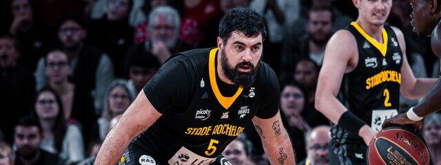 Occasion manquée à Évreux