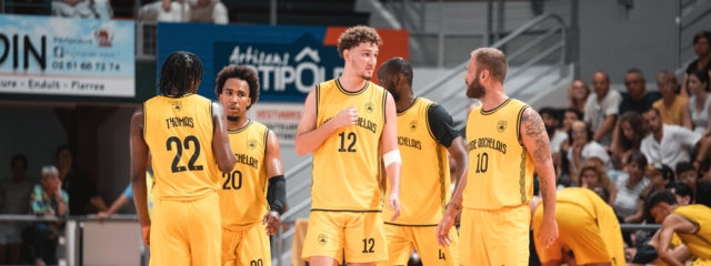 Premier match amical et première victoire !