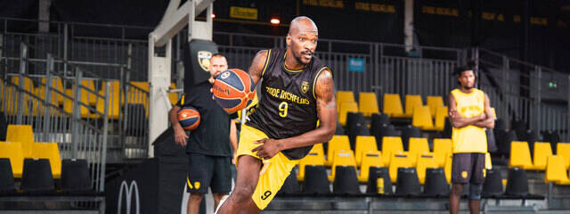 Première à Gaston contre Champagne Basket !