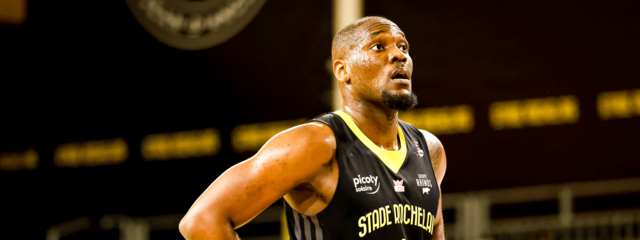 Un premier rendez-vous hors de leurs bases !